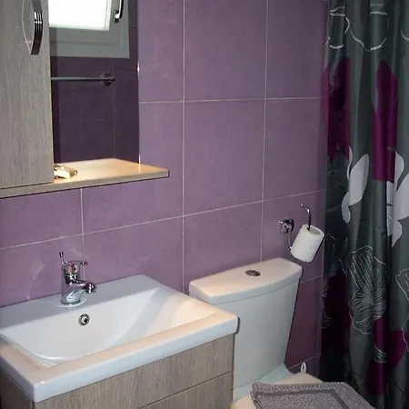 Sea Breeze 2 Apartment *