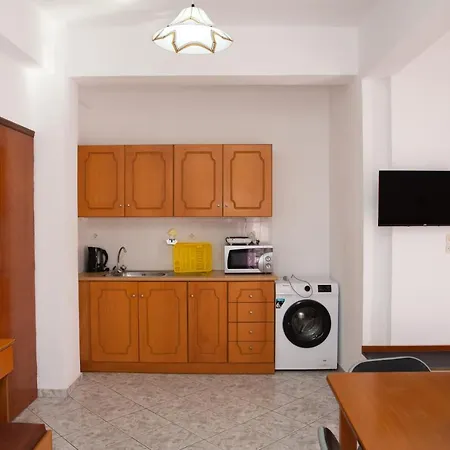 Sea Breeze 2 Apartment