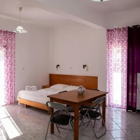 Apartment Sea Breeze 2