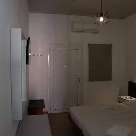 Sea Breeze 2 Apartment *