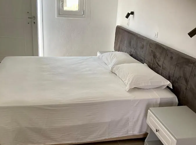 Sea Breeze 2 Апартаменты *