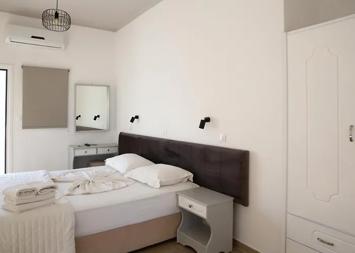 Sea Breeze 2 Апартаменты *